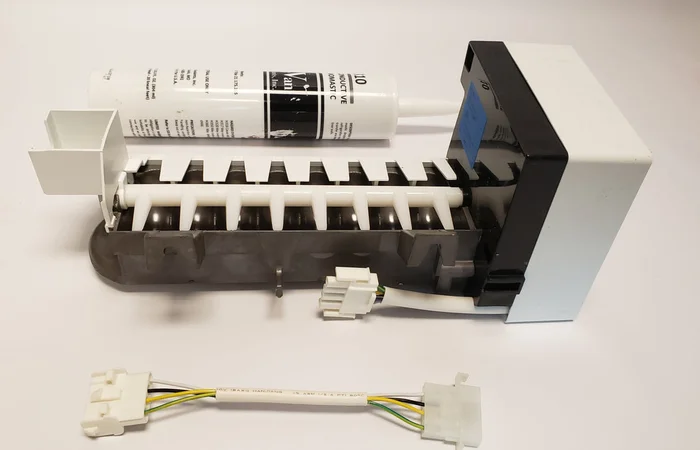 Dometic 3313470.080 Ice Maker Assy. RM7732,NDR1292,1402,1492 Replaces 3108703517