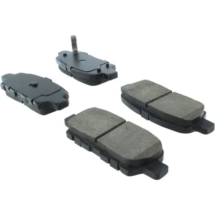 StopTech 309.09052 – Sport Brake Pads with Shims and Hardware
